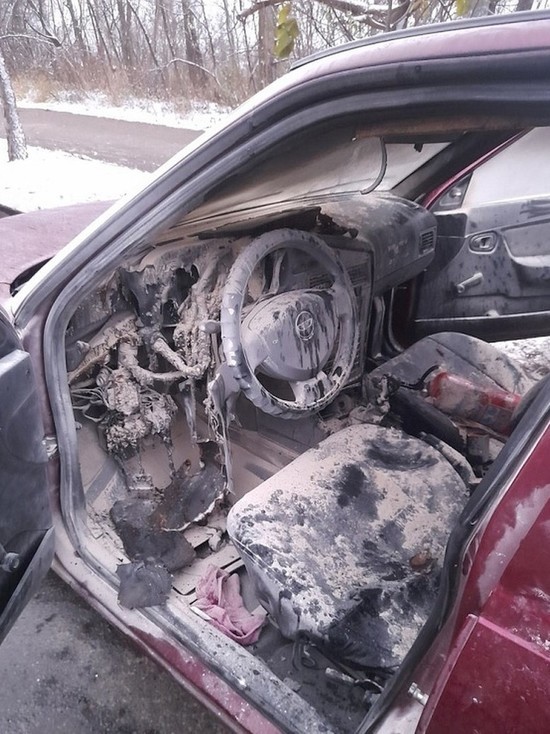В Смоленске на Нахимова утром 15 ноября загорелся автомобиль Daewoo