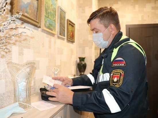Спасатели помогли кемеровским врачам госпитализировать пенсионера с инсультом