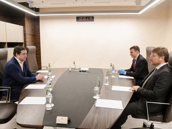 Иванов и Островский обсудили планы АЛРОСЫ сделать Смоленск центром огранки алмазов