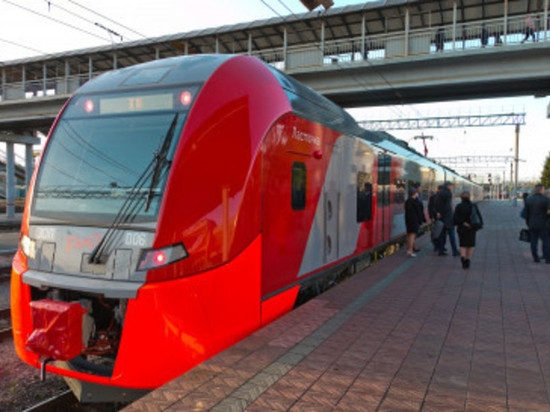 В Челябинской области из-за проблем на перегоне задержаны два пассажирских поезда