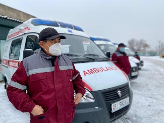 В Бишкеке пополнили автопарк столичной скорой помощи