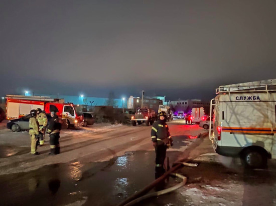 Тело второго погибшего при взрыве на заводе в Челябинске достанут из-под завалов через пять часов