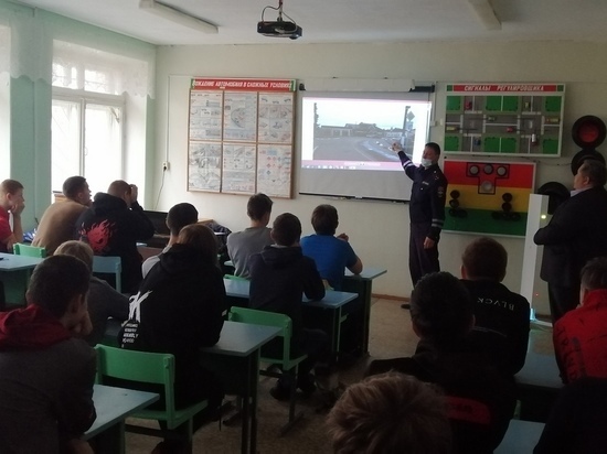 В Костроме ГИБДД провели видеолекториев по дорожной безопасности