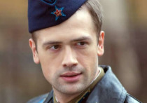 Актер Анатолий Пашинин, который сбежал из Российской Федерации, чтобы воевать в Донбассе в рядах Вооруженных сил Украины (ВСУ), тайно женился на украинке