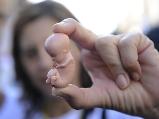 Аборты снова предложили убрать из системы ОМС
