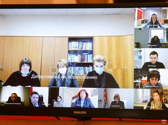 Губернатор Островский выслушал главу смоленского Центра IT-куб