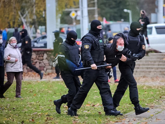 Тихановская предложила приравнять силовиков в Белоруссии к террористам