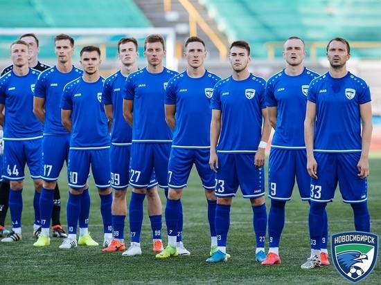 Болельщики ФК «Новосибирск» выбирают лучшего футболиста
