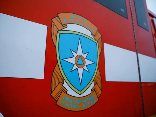 В Волгограде из-за загоревшейся маршрутки перекрыли проезд