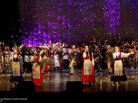 Про искусство: гала-концерт любительских театров состоялся в Петрозаводске. Фото, видео