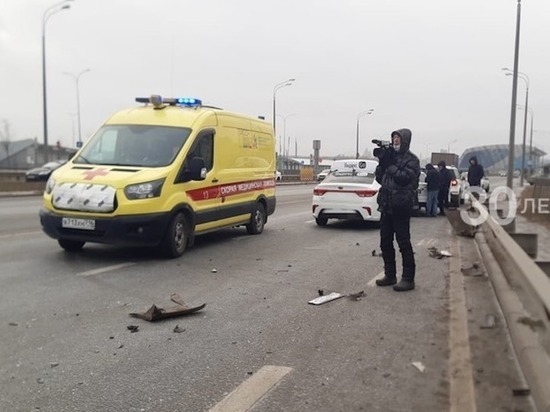 Один человек погиб и двое пострадали в массовом ДТП в Казани