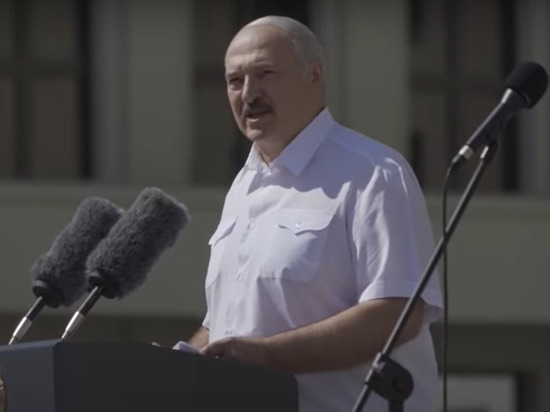 Лукашенко обвинил «белорусских мужиков» в отсутствии патриотизма