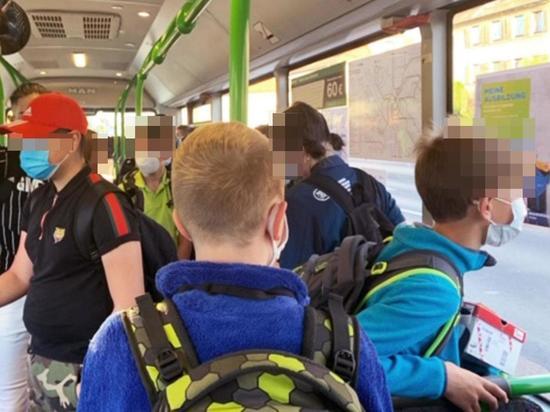 Германия: Будут ли возить детей в школы на туристических автобусах