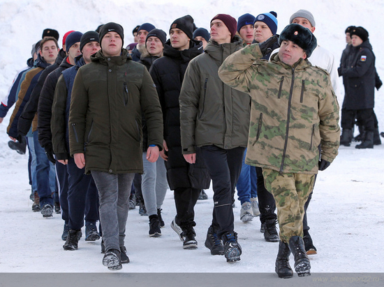 Больше 200 жителей Алтайского края отправятся служить в Росгвардию