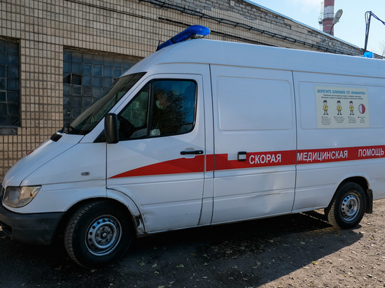 Водитель ВАЗа скончался на месте ДТП на трассе в Волгоградской области