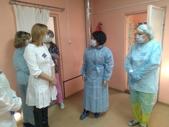Ванчикова проверила работу больниц Читинского района в условиях COVID