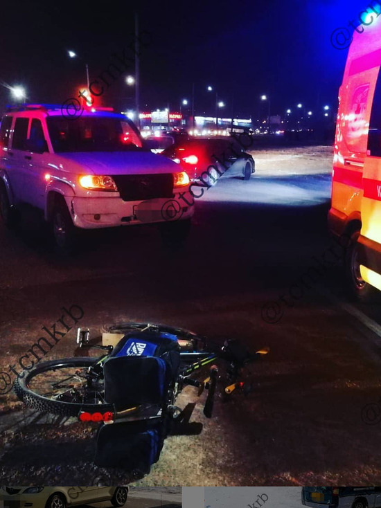 В Улан-Удэ пожилой велосипедист попал в аварию