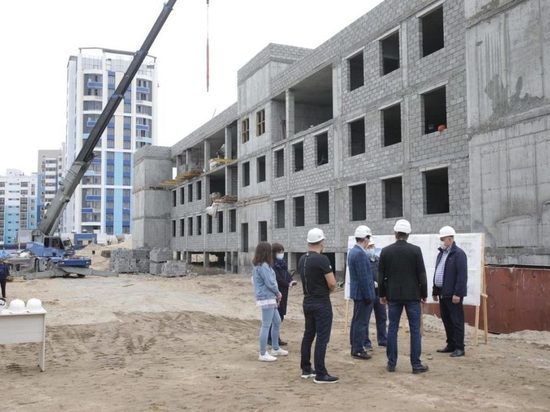 Руководство республики и ВЭБ.РФ рассматривают строительство 12 школ в Якутске