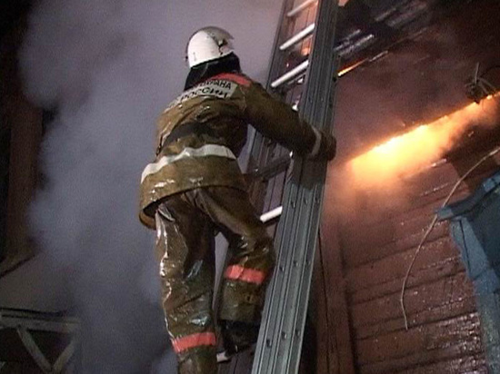 В Ивановской области сгорел большой дом - есть пострадавший