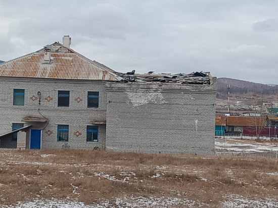 Оставшуюся без крыши школу в Хакасии все-таки отремонтируют местные власти