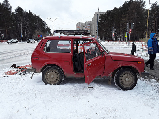 В Саянске за рулём умер 81-летний водитель «Нивы»