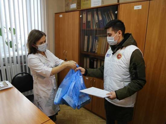 Лекарства для диабетиков доставляют в Татарстане волонтеры «Единой России»