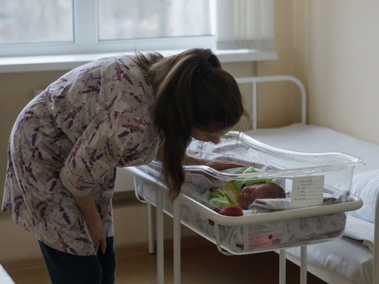 Свидетельство о рождении ребенка можно будет получить во всех МФЦ Воронежской области