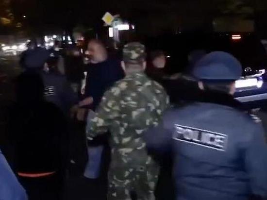 Пашинян согласился встретиться с группой протестующих в составе 10 человек