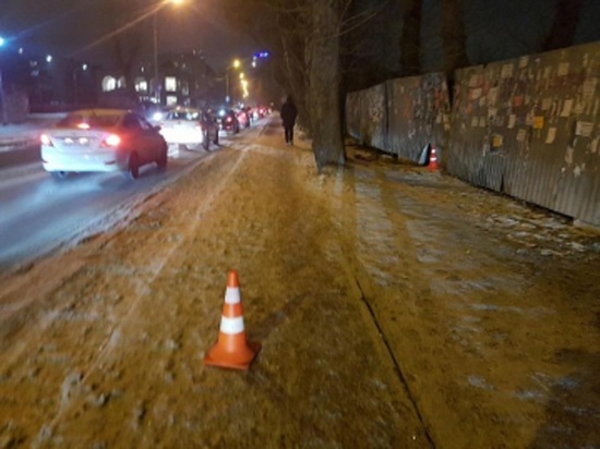 В Екатеринбурге найден водитель, сбивший пешехода на тротуаре