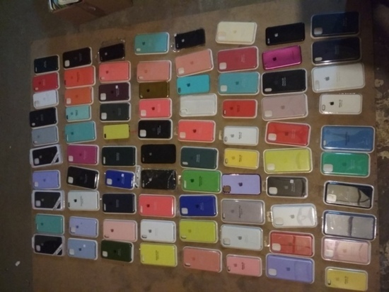 Магазин в Мичуринске торговал контрафактными аксессуарами для телефонов