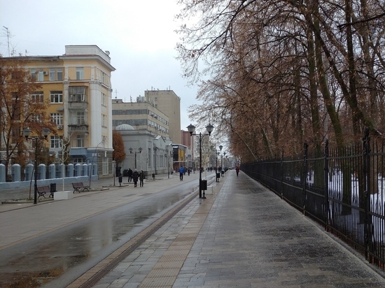 Саратовские тротуары в понедельник превратятся в "ледяной панцирь"