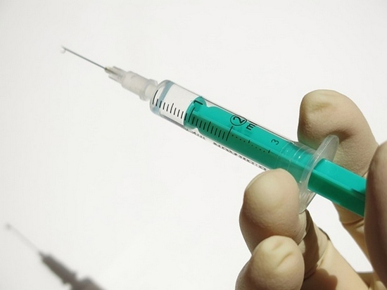 Мурашко назвал срок начала массовой вакцинации в России от коронавируса