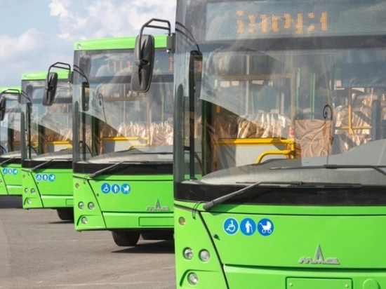 Хватит покупать старье: в Новосибирск едут 15 новых автобусов