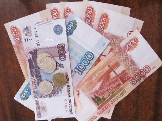 В Саратовской области размер пенсий составляет 96 и 67 тысяч рублей