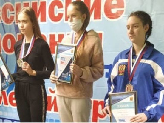 Две девушки-снайперши из Новосибирска взяли «золото» и «серебро» по пулевой стрельбе