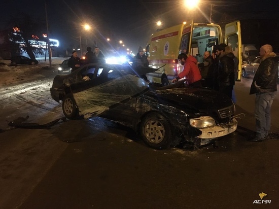 Авария в Кировском районе Новосибирска: есть пострадавшие