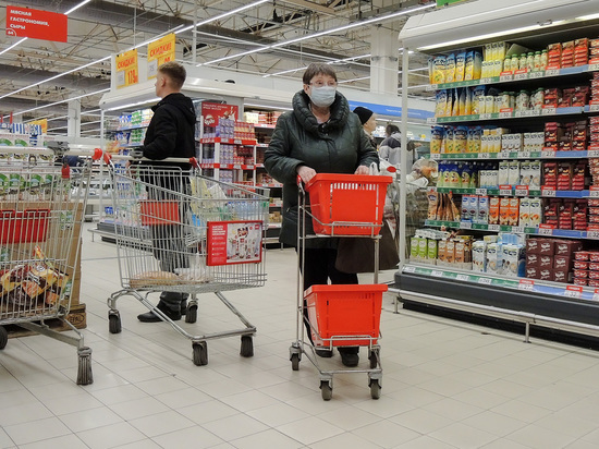 Россияне вернулись к "карантинной" модели потребления