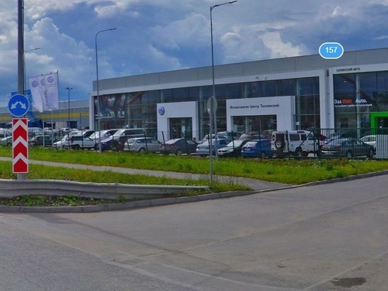 Сотрудница петербургского автосалона украла из кассы 32 млн рублей