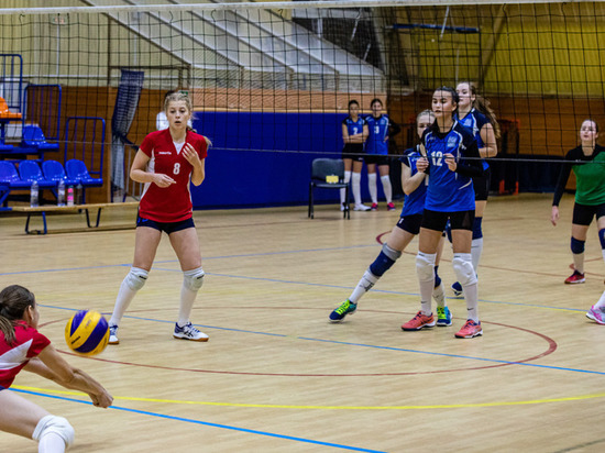 Юные волейболистки из Ноябрьска заняли 1 место на первенстве Ямала