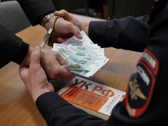 Житель калмыцкого села хотел откупиться от полицейского