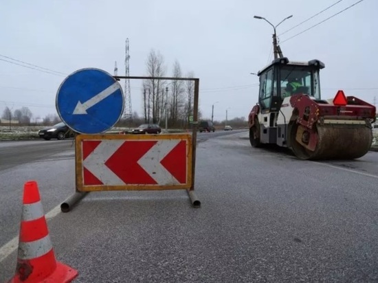 "Дорожный отряд" не смог вовремя закончить дорожный ремонт в Пскове