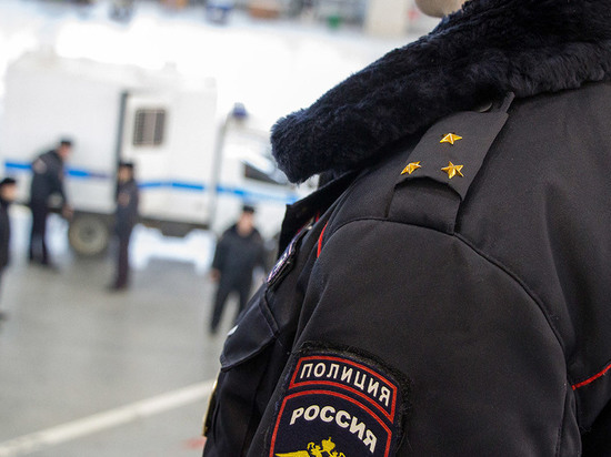 Бывший сотрудник плесецкой полиции осуждён за мелкую взятку