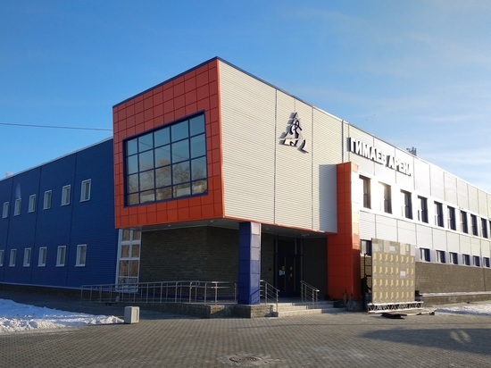 Новый ледовый дворец открыли в Рубцовске