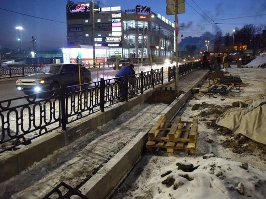 Привокзальную площадь в Кирове продолжат благоустраивать