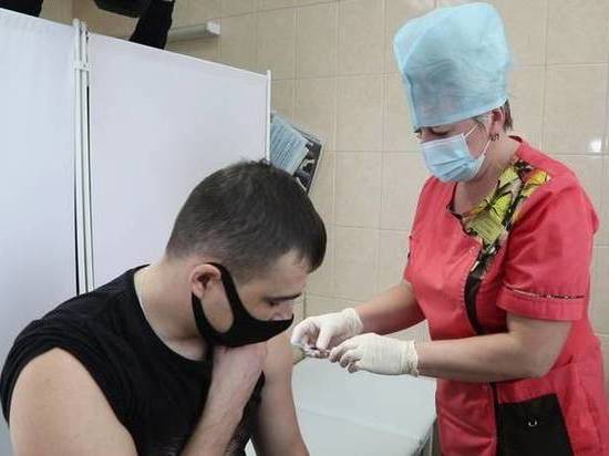 На Сахалине началась вакцинация от коронавируса