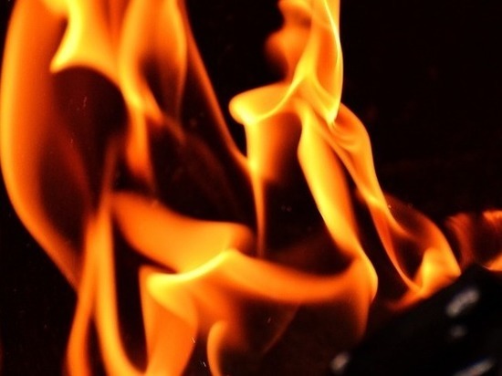 Женщину в Дзержинске в результате ссоры облили бензином и подожгли