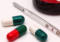 Завкафедрой общей и клинической фармакологии РУДН, профессор Сергей Зырянов рассказал, какими препаратами стоит запастись впрок во время пандемии COVID-19