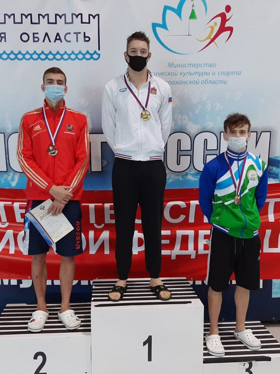 Серпухович завоевал шесть медалей на турнире по плаванию