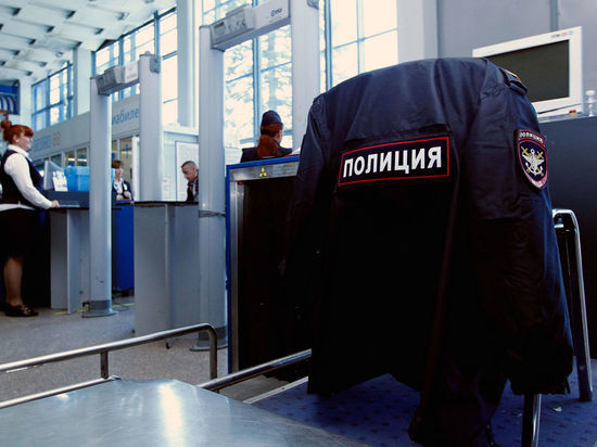 В Ростовском аэропорте «Платов» за пьяный дебош задержали пассажира