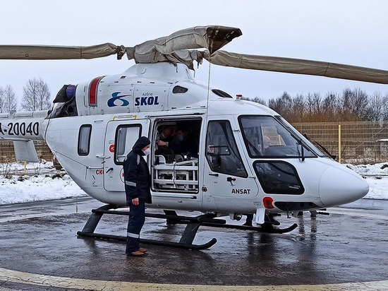Доставленного на вертолете из Новозыбкова в Брянск 4-летнего мальчика прооперировали